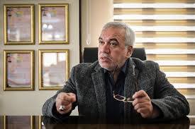 فتح الله زاده: استراماچونی دوست نداشته باشد با من کار کند می روم