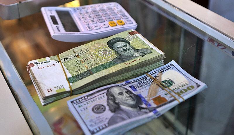سقوط روزهای اخیر قیمت ارز به زیان کدامیک از سیاسیون و دلالان بود که جلویش را گرفتند؟