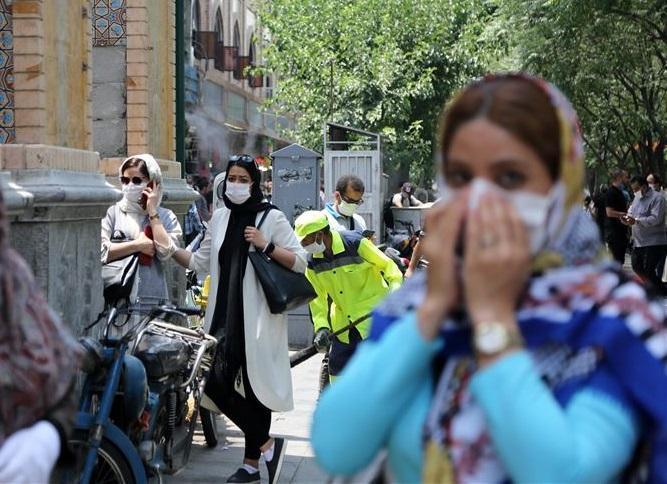 وزارت بهداشت: محدودیتهای کرونایی از اول آبان برداشته میشود