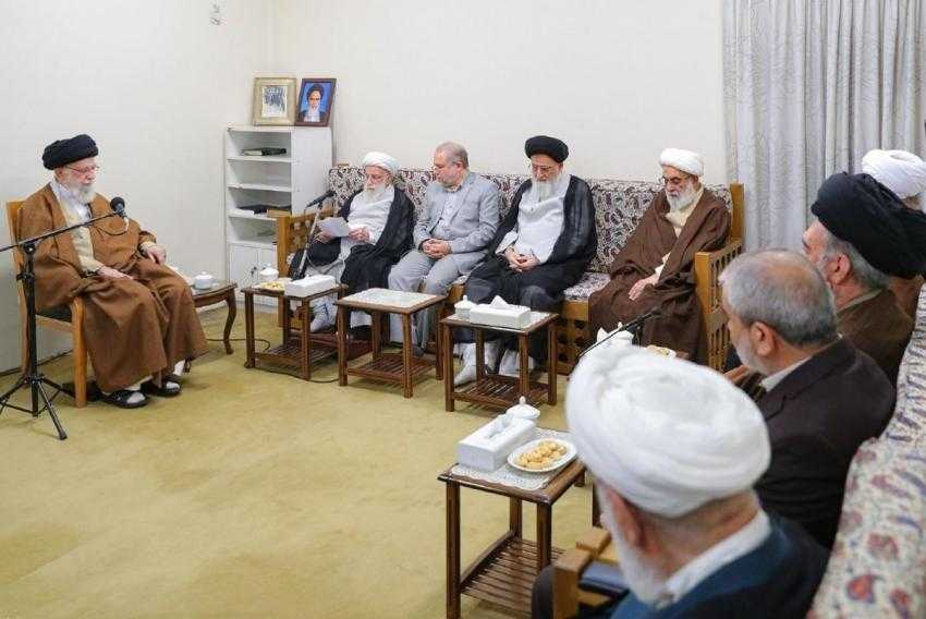 رهبر معظم انقلاب : همه وظیفه دارند زمینه برگزاری انتخابات پر شور در اسفند ماه را فراهم کنند