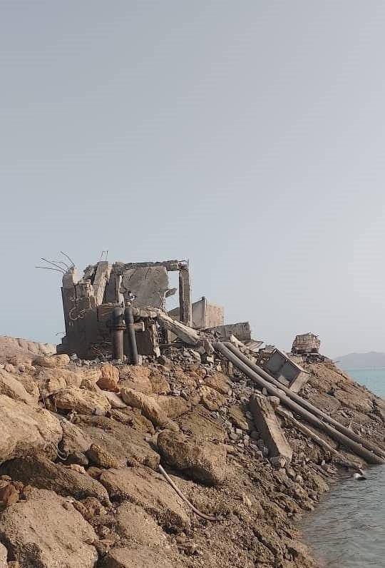 حمله آمریکا به آبشیرینکن جاسک؛ آبِ ۲۰ روستا یکباره قطع شد و ۱۰ هزار نفر در شوک بیآبی