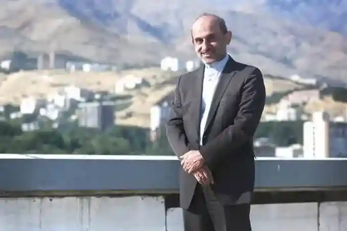 زلزله در ساختمان شیشه‌ای؛ چهار مدعی اصلی صندلی ریاست صداوسیما مشخص شدند