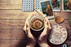 چرا عده ای دنبال رمال ها می روند؟/ واقعا مهره مار باعث خوشبختی صاحبش نمی شود؟ چرا عده ای دنبال رمال ها می روند؟/ واقعا مهره مار باعث خوشبختی صاحبش نمی شود؟