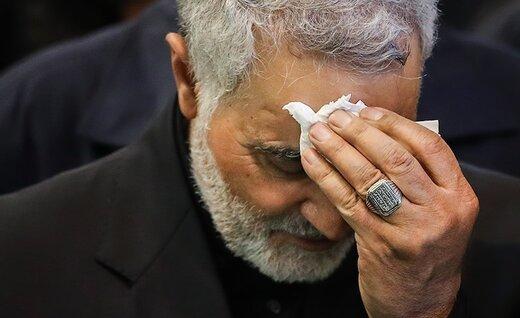 همسر سردار سپهبد سلیمانی: حاج قاسمم، سردارم! بشنو، بسم‌الله القاصم الجبارین…/چگونه باور کنم رفتنت را؟/برای هر قطره خونت باید هزینه بدهند