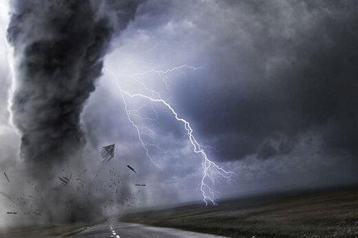 ببینید | گردبادی شدید که همه را در آمریکا غافلگیر کرد