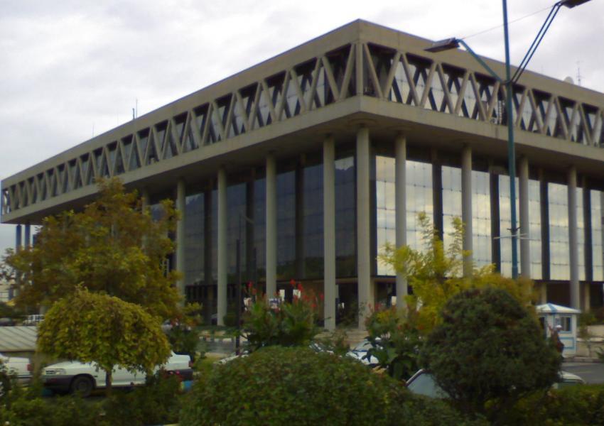 آتش سوزی در ساختمان شیشه‌ای صداوسیما