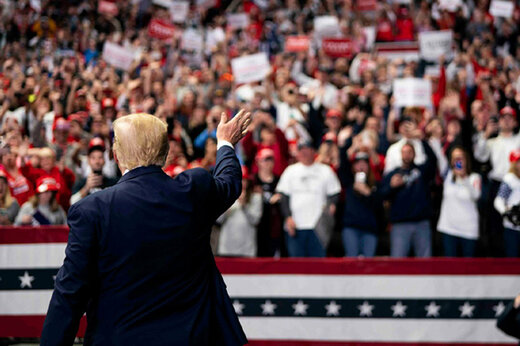 ببینید | طرفداران ترامپ با ادعای «تقلب» به خیابان‌ها ریختند