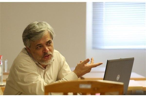 این چه افتضاحی است که در صداوسیما حاکم شده است؟/ فردوسیپور چه کار بدی انجام داده بود که باید چنین تاوانی میداد؟|خبر فوری