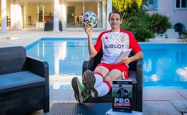 حقه بازی عجیب و باورنکردنی یک فوتبالیست/ عکس|خبر فوری حقه بازی عجیب و باورنکردنی یک فوتبالیست/ عکس|خبر فوری