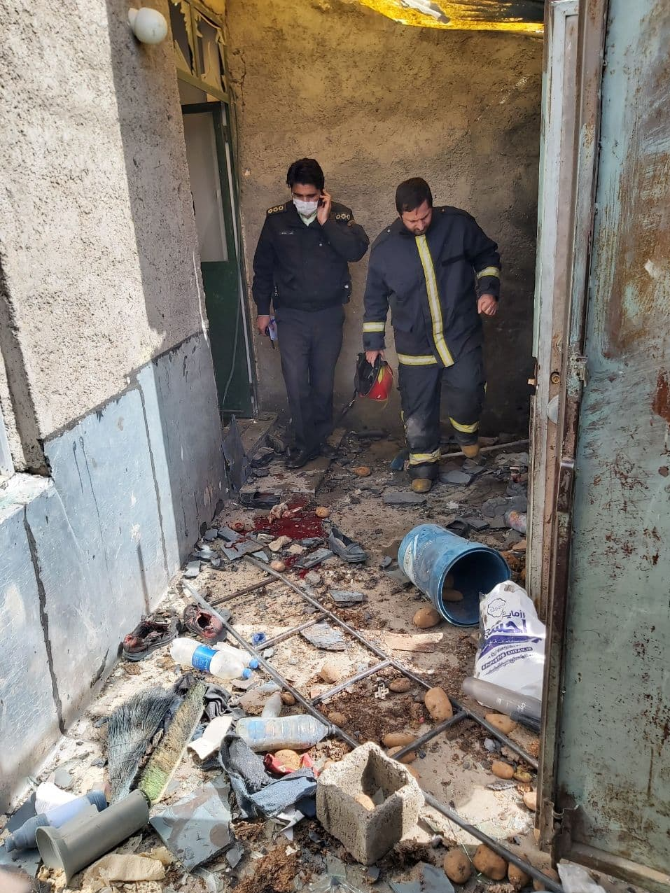 انفجار شدید ترقه دستساز خانهای را ویران کرد/ تصاویر انفجار شدید ترقه دستساز خانهای را ویران کرد/ تصاویر