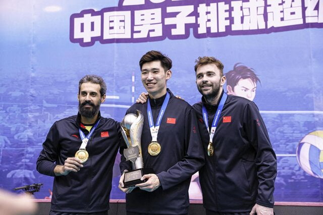 ستایش قدرت رهبری و تفکر 