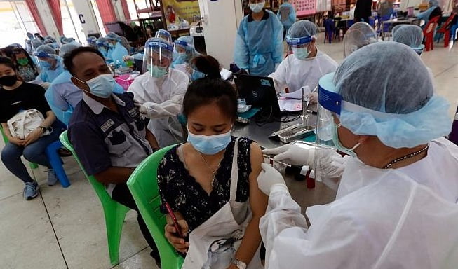 همه‌گیری کرونا به «نقطه بحرانی» رسیده است|خبر فوری