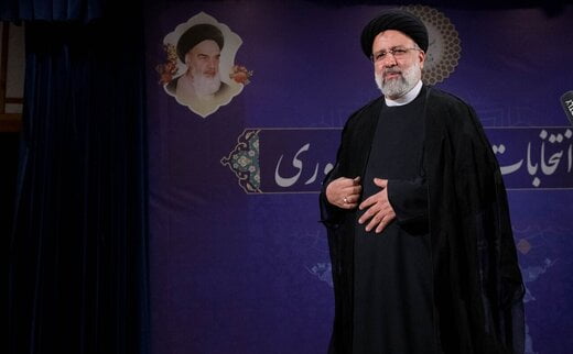 حضور کمرنگ نمایندگان در دیدار با رئیسی / تعارف را کنار بگذارید، رقبا قوی هستند حضور کمرنگ نمایندگان در دیدار با رئیسی / تعارف را کنار بگذارید، رقبا قوی هستند