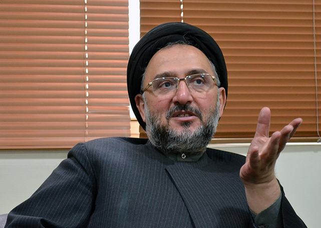 ابطحی: پس از ۱۱ سال کروبی را دیدم/ به برادران بالا گفتم الان در مجموعهی یک دست، اگر یک روز صبح بساط حصر را جمع کنید و بروید، هیچ اتفاقی نمی افتد ابطحی: پس از ۱۱ سال کروبی را دیدم/ به برادران بالا گفتم الان در مجموعهی یک دست، اگر یک روز صبح بساط حصر را جمع کنید و بروید، هیچ اتفاقی نمی افتد