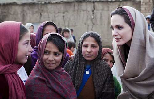 سلبریتیِ متعهد یعنی «آنجلینا جولی»، تمام! سلبریتیِ متعهد یعنی «آنجلینا جولی»، تمام!