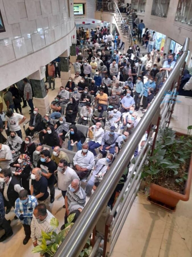 وضعیت داروخانه های تهران بحرانی است وضعیت داروخانه های تهران بحرانی است