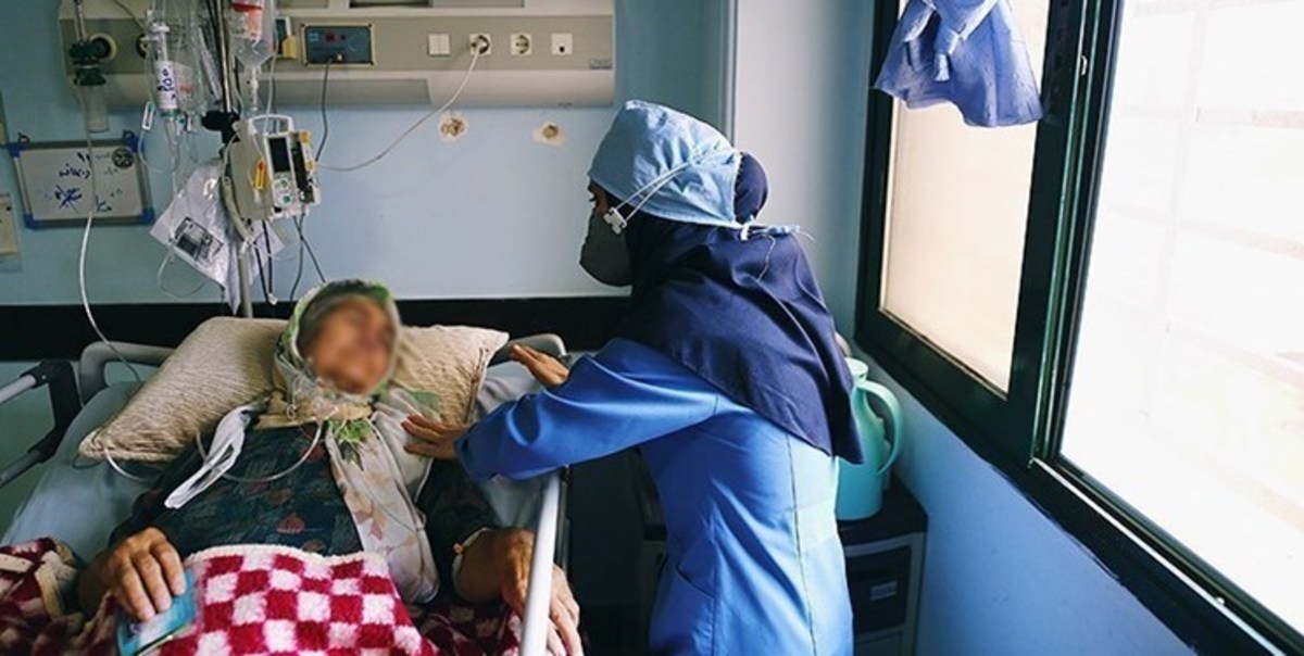 پرستاران بیمارستانهای مشهد: از در و دیوار مریض میبارد/ حتی یک تخت خالی هم نداریم پرستاران بیمارستانهای مشهد: از در و دیوار مریض میبارد/ حتی یک تخت خالی هم نداریم