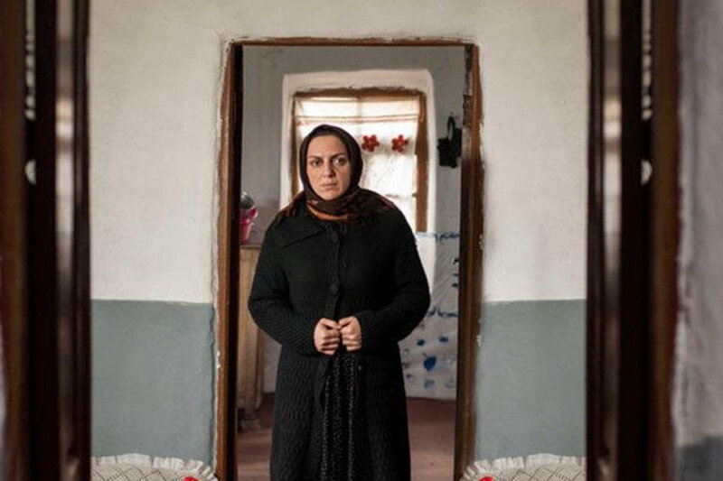 انتقاد نسرین بابایی از بی احترامی به پدر و مادر در سریالهای طنز انتقاد نسرین بابایی از بی احترامی به پدر و مادر در سریالهای طنز