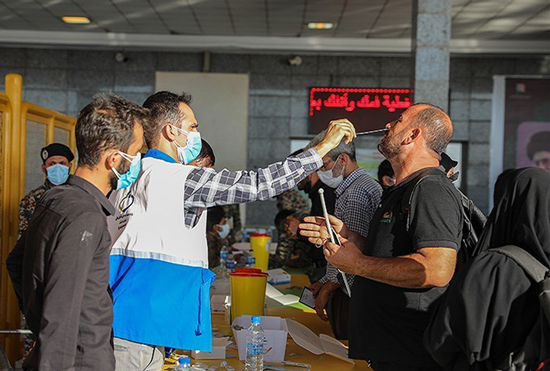 با زائرینی که کرونا را مسخره کردند، برخورد کنید با زائرینی که کرونا را مسخره کردند، برخورد کنید