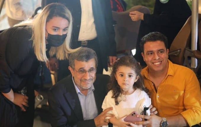 عکس های جنجالی و حاشیه ساز محمود احمدینژاد در نمایشگاه اکسپوی دوبی عکس های جنجالی و حاشیه ساز محمود احمدینژاد در نمایشگاه اکسپوی دوبی