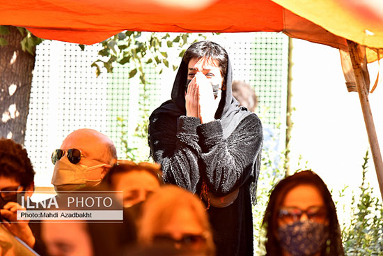 مجموعه تصاویر مراسم خاکسپاری زنده یاد عزت الله مهرآوران