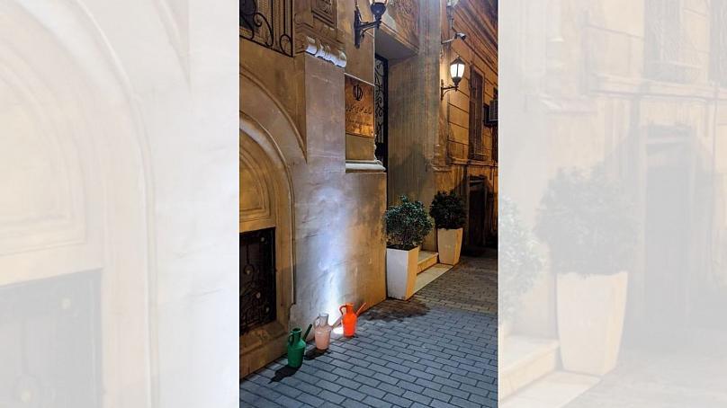 دستگیری عوامل توهین به پرچم ایران مقابل سفارت در باکو