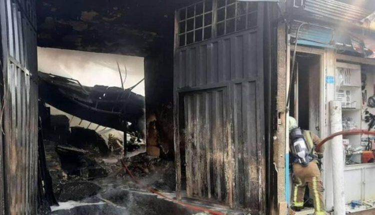 آتش سوزی گسترده در یک کارخانه تولیدی در دماوند آتش سوزی گسترده در یک کارخانه تولیدی در دماوند