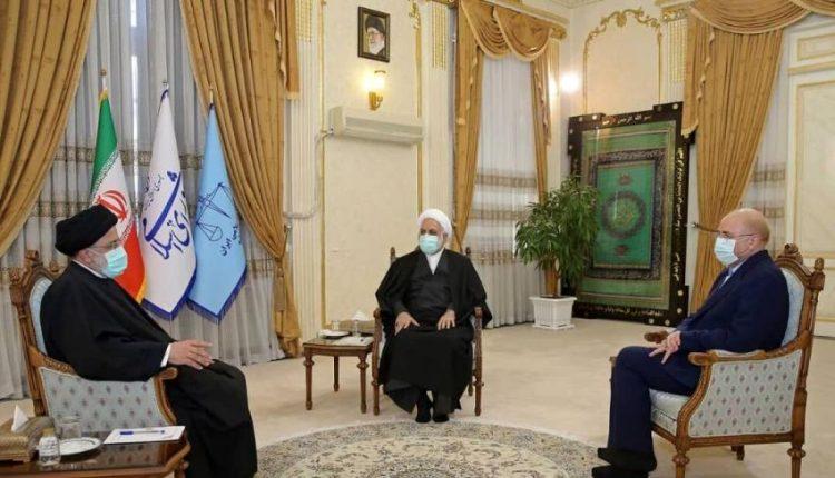 نشست سران قوا به میزبانی رییس قوه قضائیه برگزار شد نشست سران قوا به میزبانی رییس قوه قضائیه برگزار شد