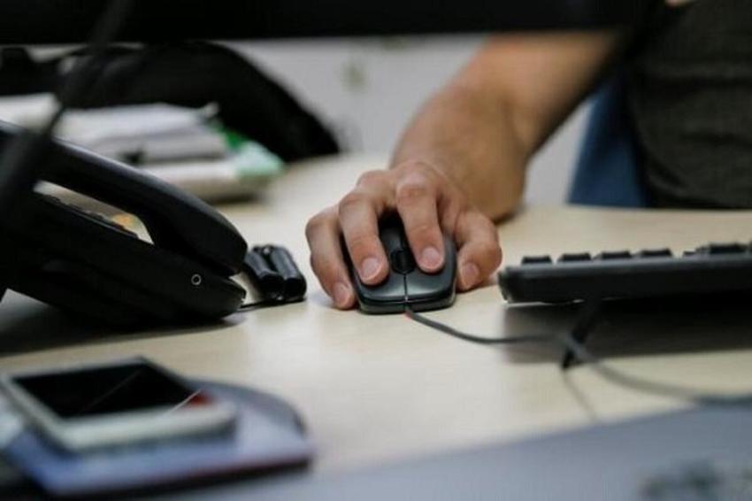 رئیس شرکت ارتباطات زیرساخت: کاهش پهنای باند اینترنت بینالملل صحت ندارد / هم اکنون بیش از ۳ برابر نیاز مردم ظرفیت برای اینترنت بینالملل وجود دارد رئیس شرکت ارتباطات زیرساخت: کاهش پهنای باند اینترنت بینالملل صحت ندارد / هم اکنون بیش از ۳ برابر نیاز مردم ظرفیت برای اینترنت بینالملل وجود دارد