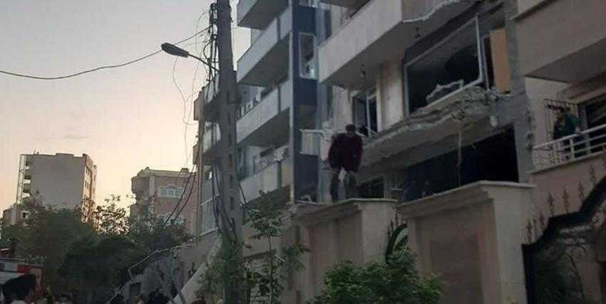 انفجار مهیب گاز خانگی در تبریز / 8 مصدوم و یک کشته (فیلم + عکس) انفجار مهیب گاز خانگی در تبریز / 8 مصدوم و یک کشته (فیلم + عکس)