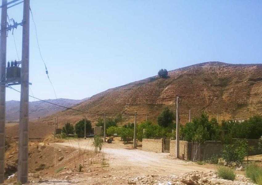 قطعی 14 روزه تلفن و اینترنت در برخی روستاهای سیستان و بلوچستان/ رئیس شورا: از 7 روستا هیچ گونه ارتباط تلفن و اینترنت نداریم/ فروشگاه ها به علت قطعی آنتن و اینترنت تعطیل هستند/ مردم بدون سوخت هستند قطعی 14 روزه تلفن و اینترنت در برخی روستاهای سیستان و بلوچستان/ رئیس شورا: از 7 روستا هیچ گونه ارتباط تلفن و اینترنت نداریم/ فروشگاه ها به علت قطعی آنتن و اینترنت تعطیل هستند/ مردم بدون سوخت هستند