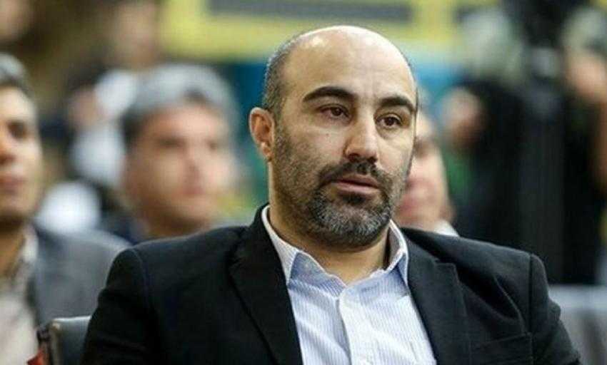 طعنه محسن تنابنده به مسئولان کشور درباره حضور رونالدو : آشغال‌ها رو بریزید زیر فرش … (عکس)