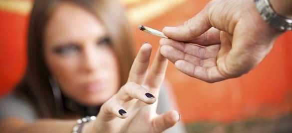 چگونه مصرف مواد مخدر همزمان با رابطه جنسی احتمال بروز چگونه مصرف مواد مخدر همزمان با رابطه جنسی احتمال بروز