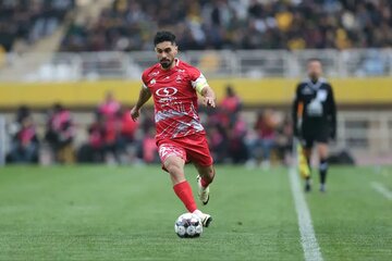 عالیشاه آتش زد: انتقاد تند از ورزشگاه‌ها و کنایه به بازسازی آزادی!