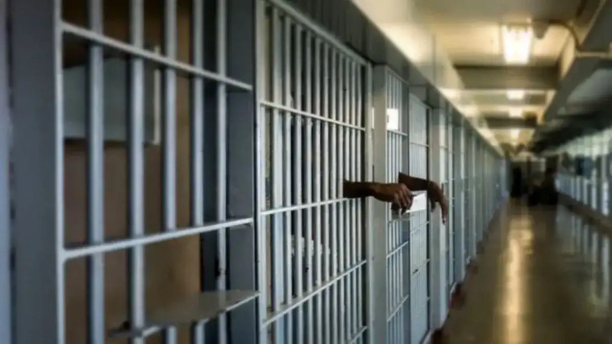 بازداشت دوباره مردی که ۴۳ سال بی‌گناه در زندان بود