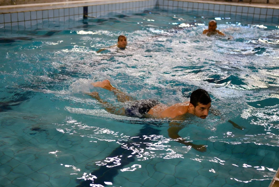 اعلام نکات مهم در رابطه با استفاده از استخرهای کرج