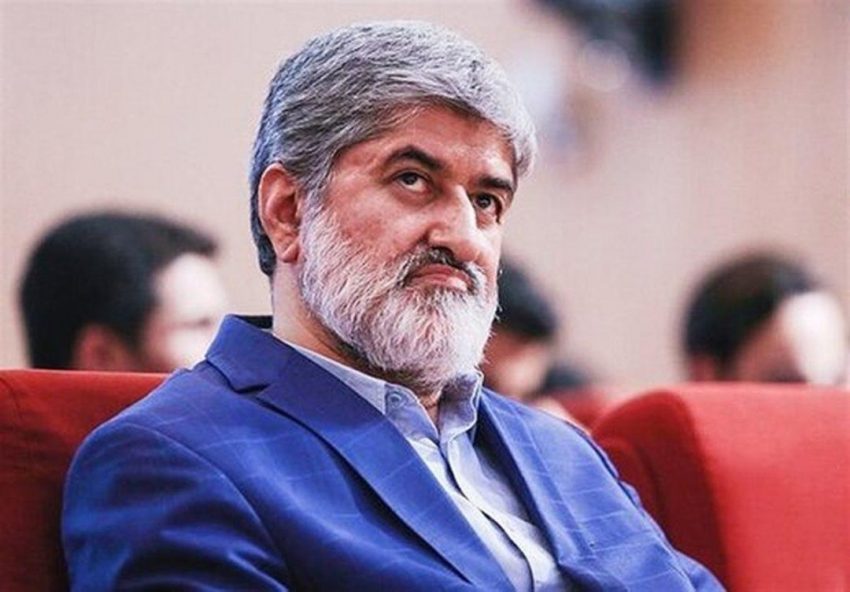 دولت تعطیلی یکشنبه ۴ آبان را لغو کند تا مجبور به التماس برای سفر نرفتن مردم نشود