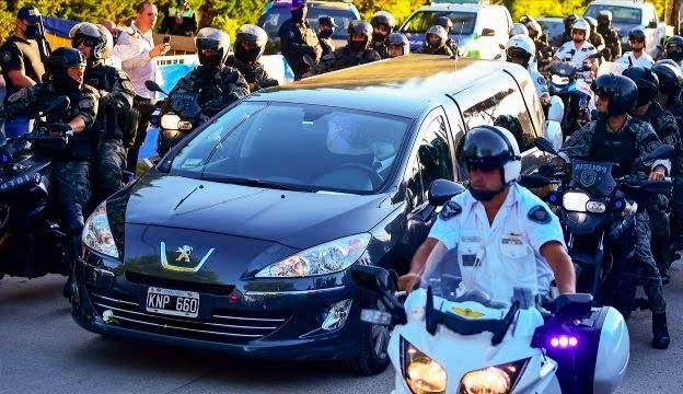 تصاویر مراسم تدفین مارادونا اسطوره فوتبال آرژانتین