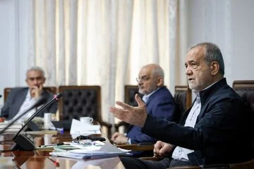 تأکید پزشکیان بر انضباط مالی و ارتقای معیشت مردم؛ افزایش اعتبار کالابرگ در دستور کار