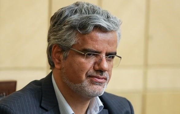 صدور حکم زندان برای محمود صادقی نماینده تهران با شکایت آملی لاریجانی