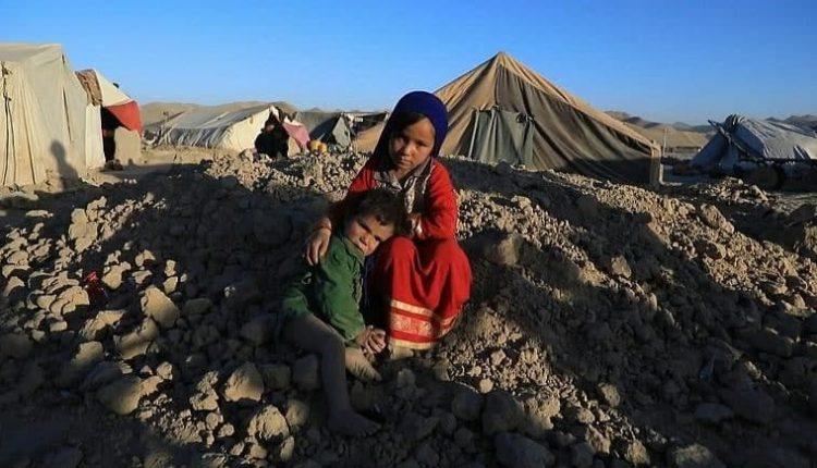 دخترفروشی برای نجات از گرسنگی در افغانستان؛ خانواده‌ها: «چاره‌ای نداریم» 