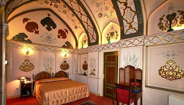 آشنایی با تاریخی‌ترین هتل 5 ستاره در اصفهان؛ هتل عباسی اصفهان